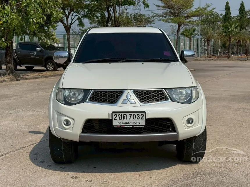 2014 Mitsubishi TRITON GLX Double Cab Pickup