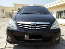 Toyota Kijang Innov g TDP 11 Juta At CC 2.0 HItam MEtalik Matic Bensin