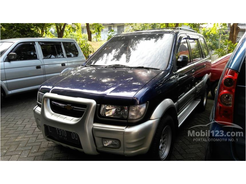 Jual Mobil Chevrolet Tavera 2003 LT 2.2 di Jawa Timur 