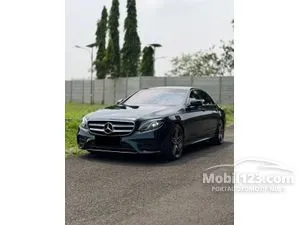 2017 Mercedes-Benz E300 2.0 AMG Line Sedan