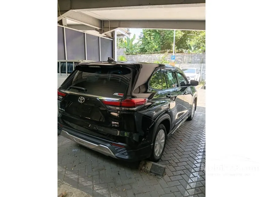 2026 Toyota Kijang Innova Zenix V HV (Non Premium Color) MPV