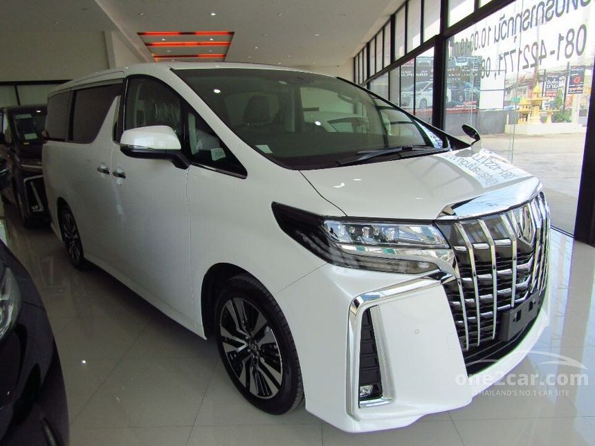 Toyota alphard 2020 года