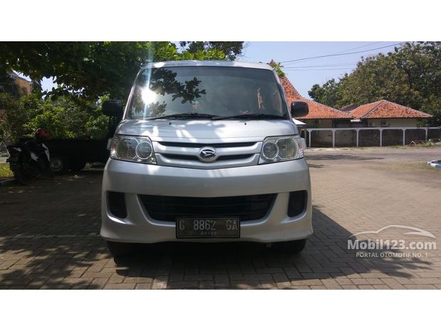 Daihatsu Luxio Mobil bekas dijual di Indonesia - Dari 271 