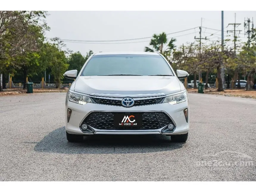 2015 Toyota CAMRY Hybrid Sedan