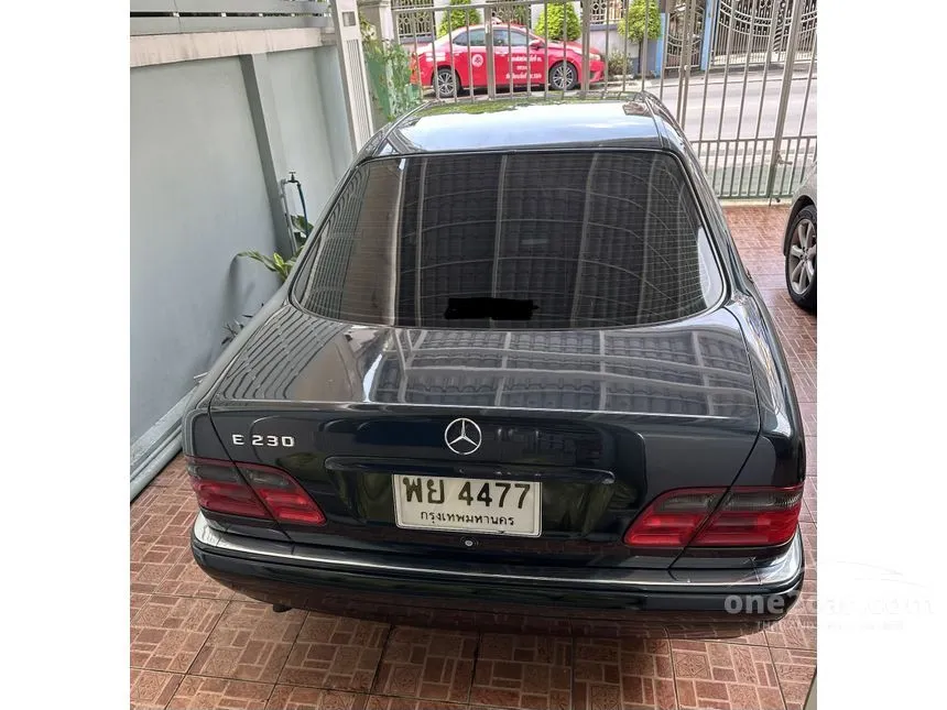 1997 Mercedes-Benz E230 Avantgarde Sedan