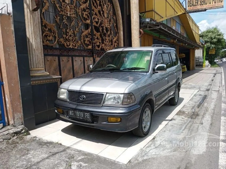 Jual Mobil Toyota Kijang 2001 Krista 2.4 di Jawa Timur Manual MPV Silver Rp 95.000.000