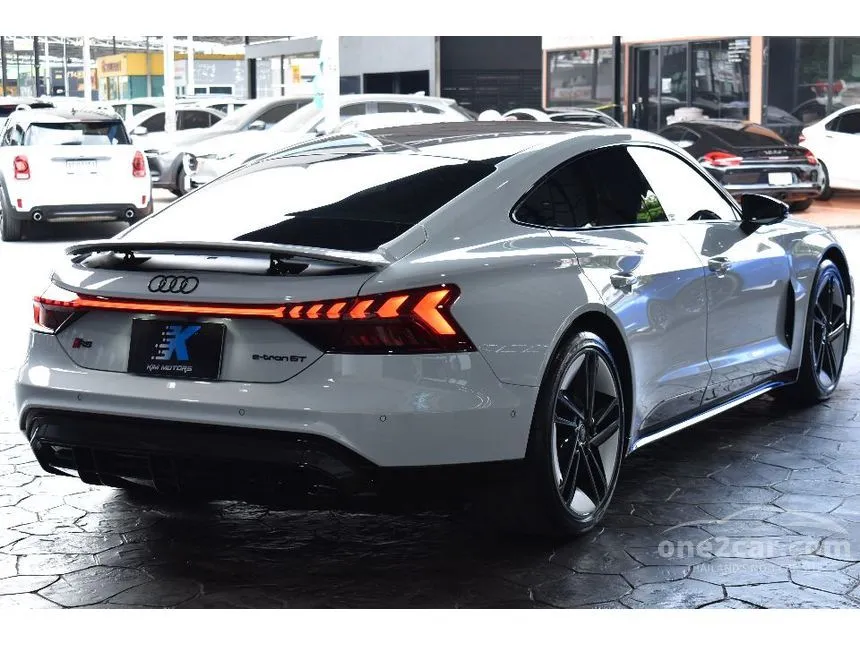 2022 Audi RS e-tron GT Quattro Sedan