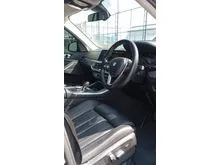 2021 BMW X5 3.0 xDrive40i xLine SUV CASH PRICE BEST DEAL NEGO YA. Cocok Utk Harian. ATPM. MULUS TERAWAT RECORD. Black On Black. Full Option. 7 Seatter