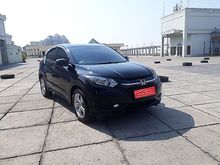 Honda HRV S Cvt AT 2016 Hitam - Low KM - Service Record - Tangan 1 Perorangan - TDP BISA NEGO - MURAH