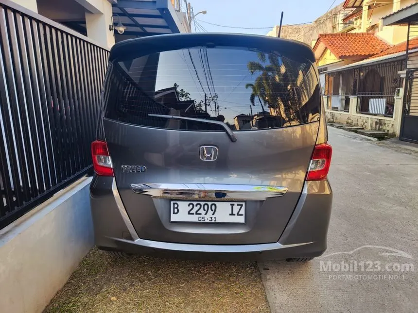 2013 Honda Freed S MPV