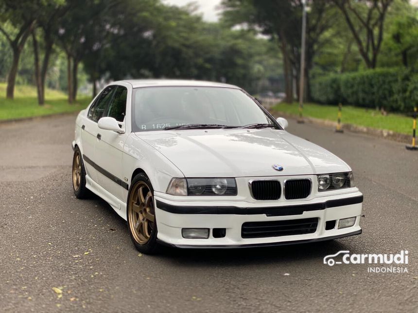 1997 BMW 328i E36 2.8 Manual Sedan