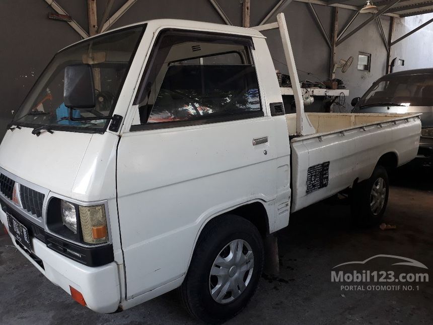 Jual Mobil Mitsubishi Colt L300 2000 2.5L Pick Up 2.5 di 