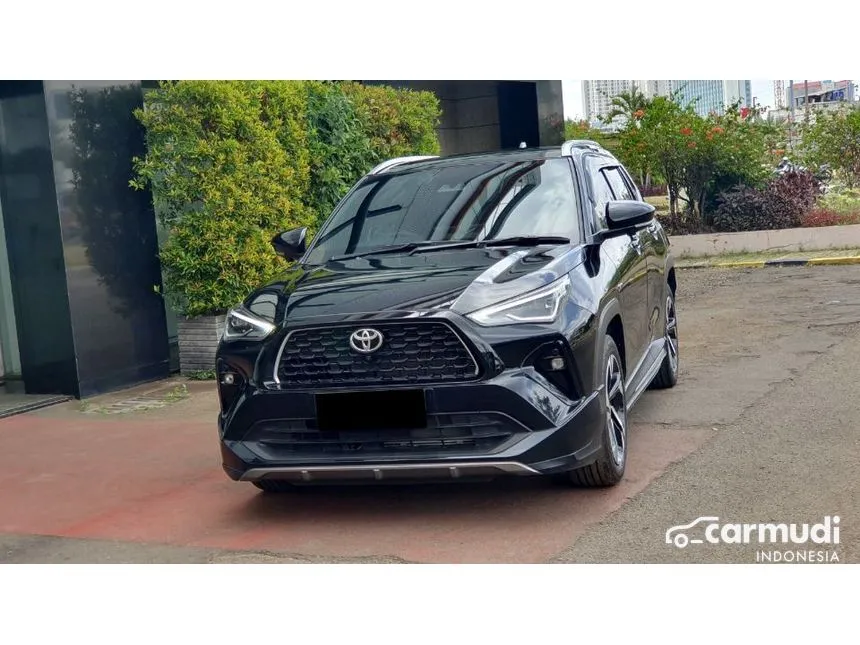2023 Toyota Yaris Cross S with GR Parts Aero Pkg SUV