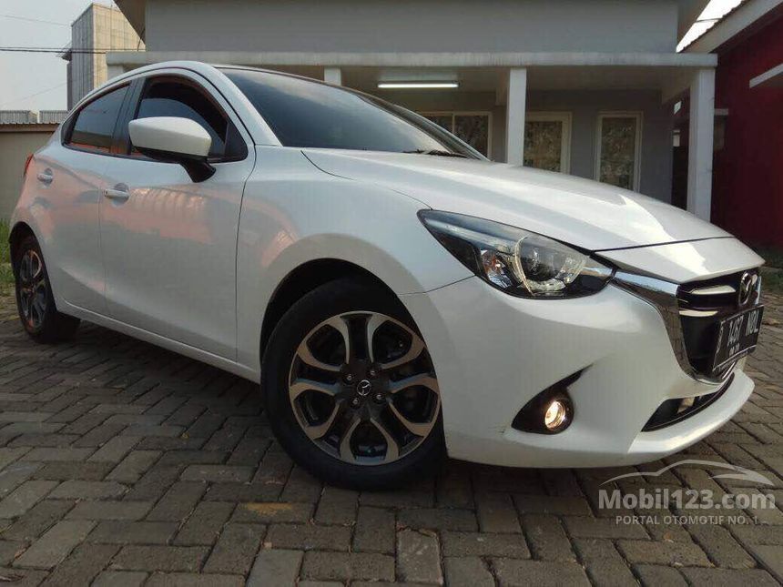 Jual Mobil Mazda 2 2014 R 1.5 di Banten Automatic Sedan 