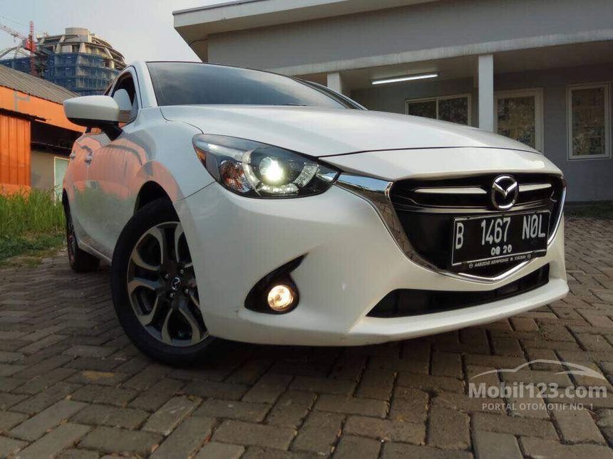 Jual Mobil Mazda 2 2014 R 1.5 di Banten Automatic Sedan 