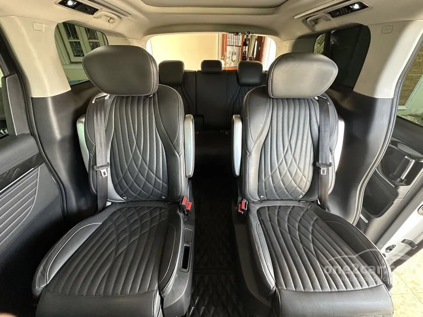 2023 MG Maxus9 X Van