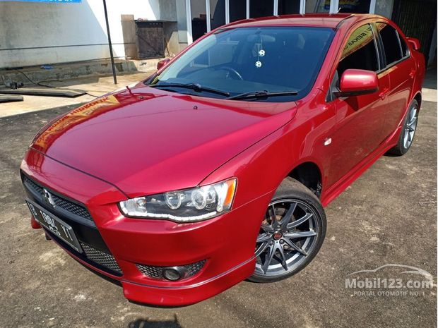 Mitsubishi Lancer 2.0 GT Mobil bekas dijual di Indonesia 