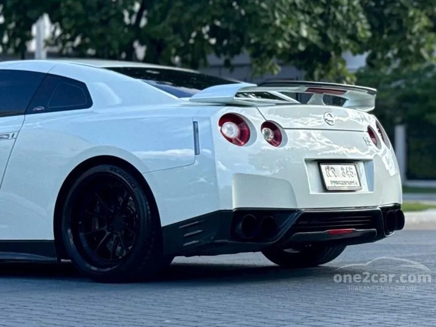 2012 Nissan GT-R Coupe