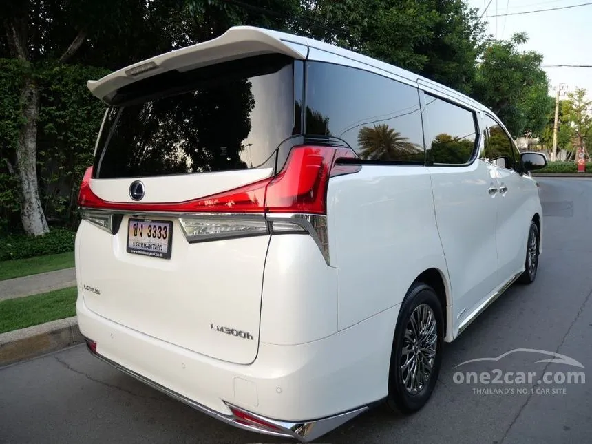 2020 Lexus LM300h Executive (7-Seater) Van