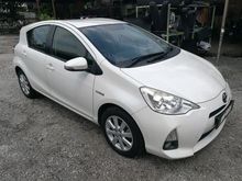 (Actual Year Made 2012) Toyota Prius C 1.5 Hybrid One Careful Owner
