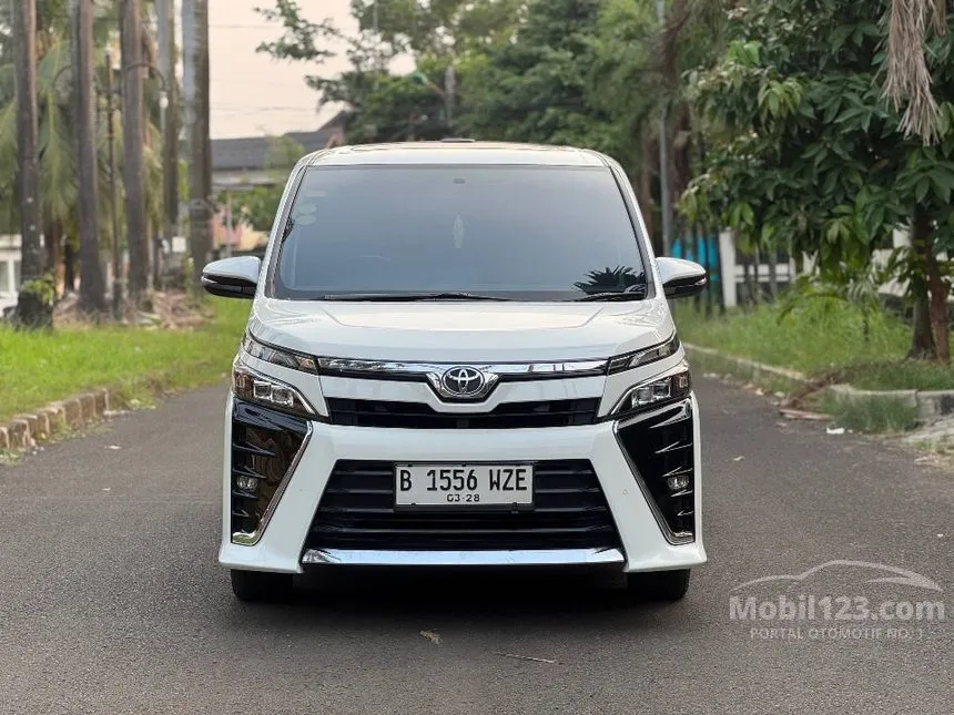 2018 Toyota Voxy MPV