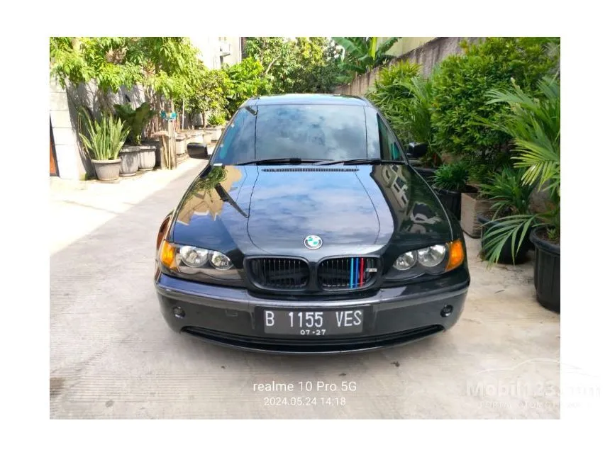Jual Mobil BMW 318i 2003 2.0 di Jawa Barat Automatic Sedan Hitam Rp 85.000.000