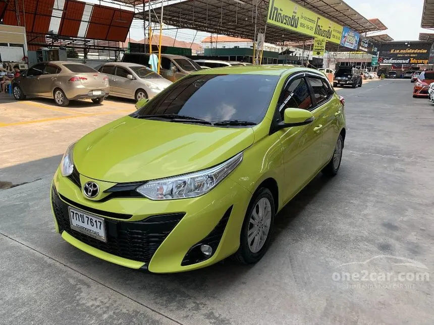 2018 Toyota YARIS E Hatchback