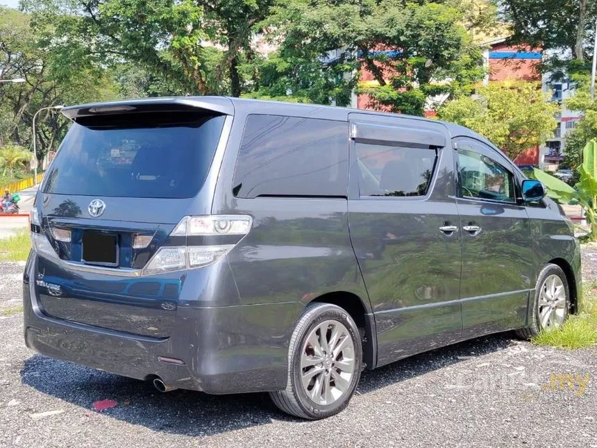 2011 Toyota Vellfire Z Platinum MPV