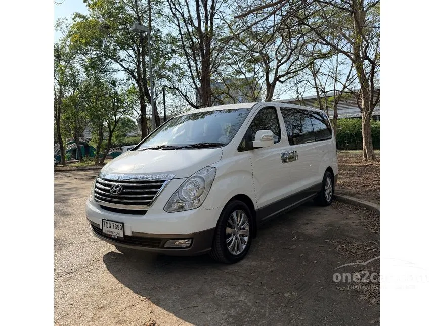 2013 Hyundai GRAND STAREX VIP Wagon
