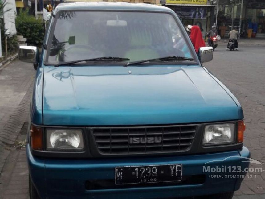 Jual Mobil  Isuzu Panther  1997  2 5 di Jawa Timur Manual MPV 