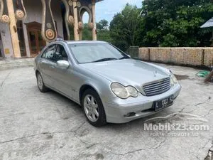 2002 Mercedes-Benz C240 2.6 Elegance Sedan