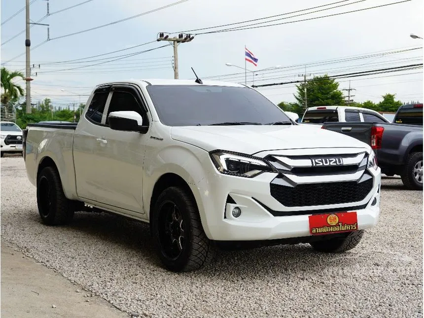 2025 Isuzu D-MAX L Space Cab Pickup