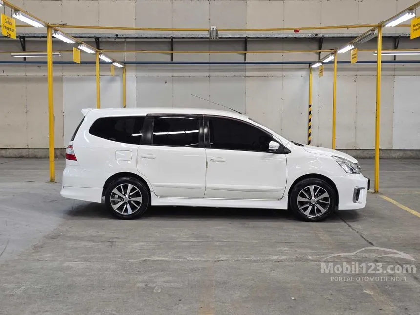 2015 Nissan Grand Livina Highway Star MPV