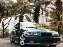 2004 BMW 320i 2.0 Sedan