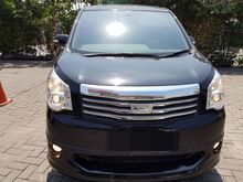 2013 Toyota NAV1 2.0 V MPV