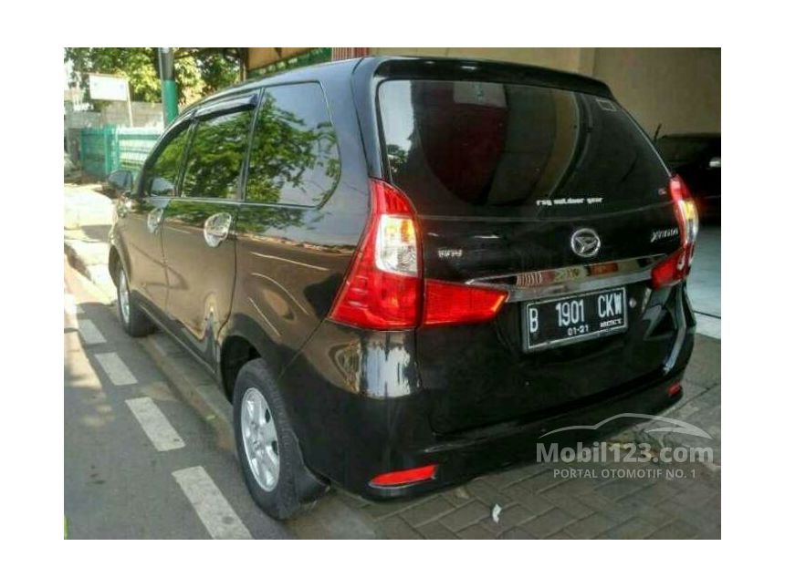 Jual Mobil Daihatsu Xenia 2015 D PLUS 1.0 di DKI Jakarta 