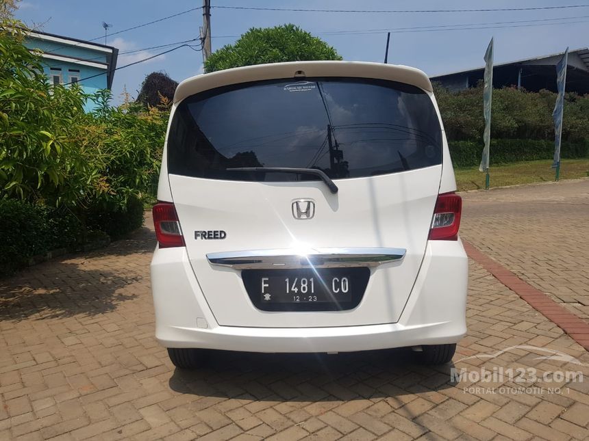 Jual Mobil  Honda  Freed  2013  A 1 5 di DKI Jakarta Automatic 