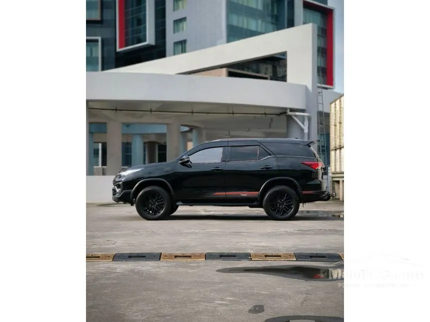 2019 Toyota Fortuner VRZ TRD 4X2 SUV