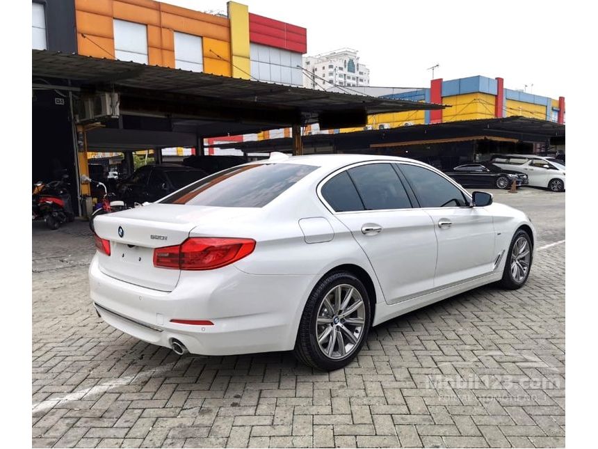  Jual  Mobil BMW  520i  2022 Luxury 2 0 di DKI Jakarta 