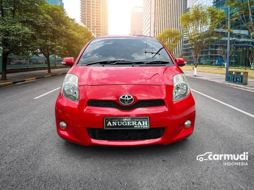 2010 Toyota Yaris S Limited Hatchback