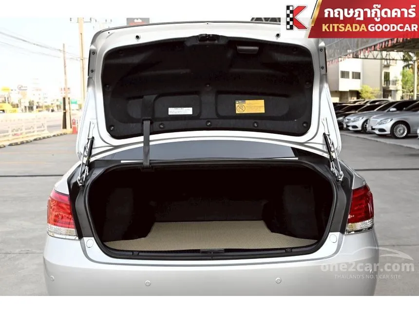 2014 Toyota CROWN Athlete S Sedan