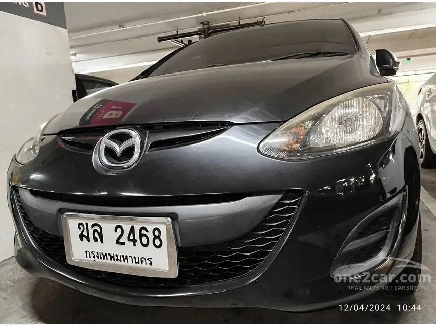 2013 Mazda 2 Elegance Groove Sedan