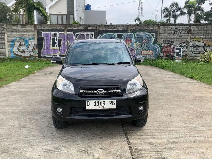 Jual Mobil Daihatsu Terios 2011 TS Extra 1.5 di Jawa Barat Automatic SUV Hitam Rp 109.000.000