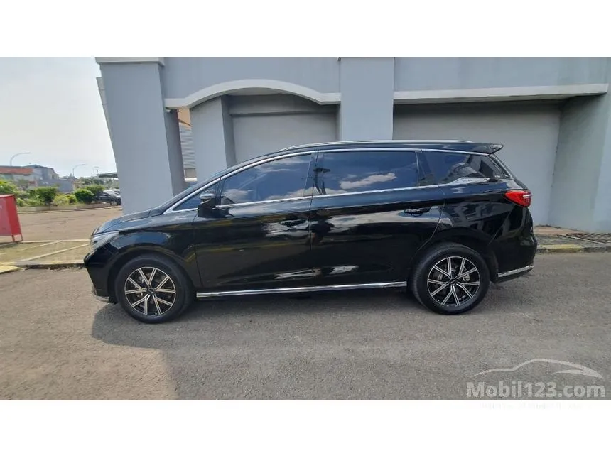 2024 BYD M6 Superior 7 Seater MPV