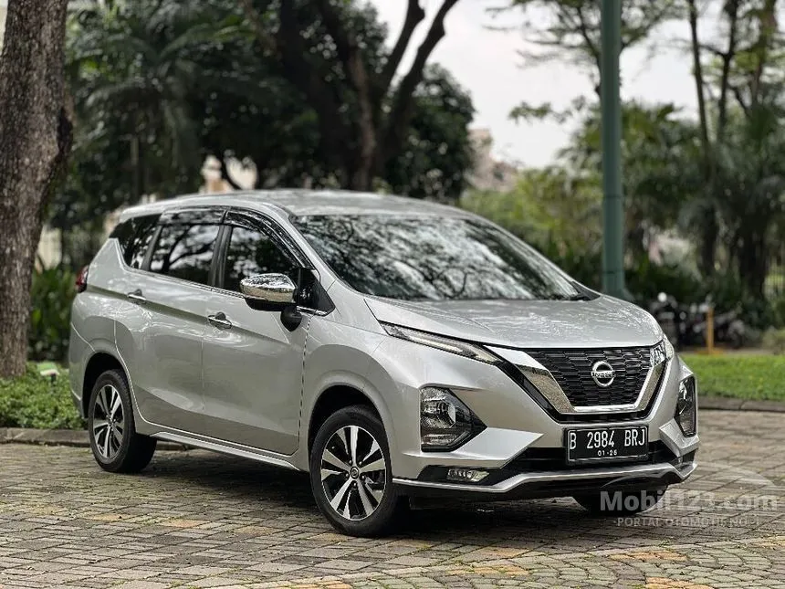 Jual Mobil Nissan Livina 2019 VL 1.5 di DKI Jakarta Automatic Wagon Silver Rp 175.000.000