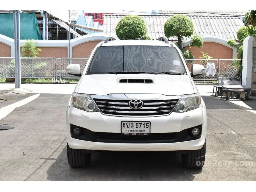2012 Toyota FORTUNER V SUV