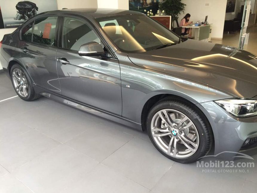 Jual Mobil  BMW  330i  2019 M  Sport  2 0 di DKI Jakarta 