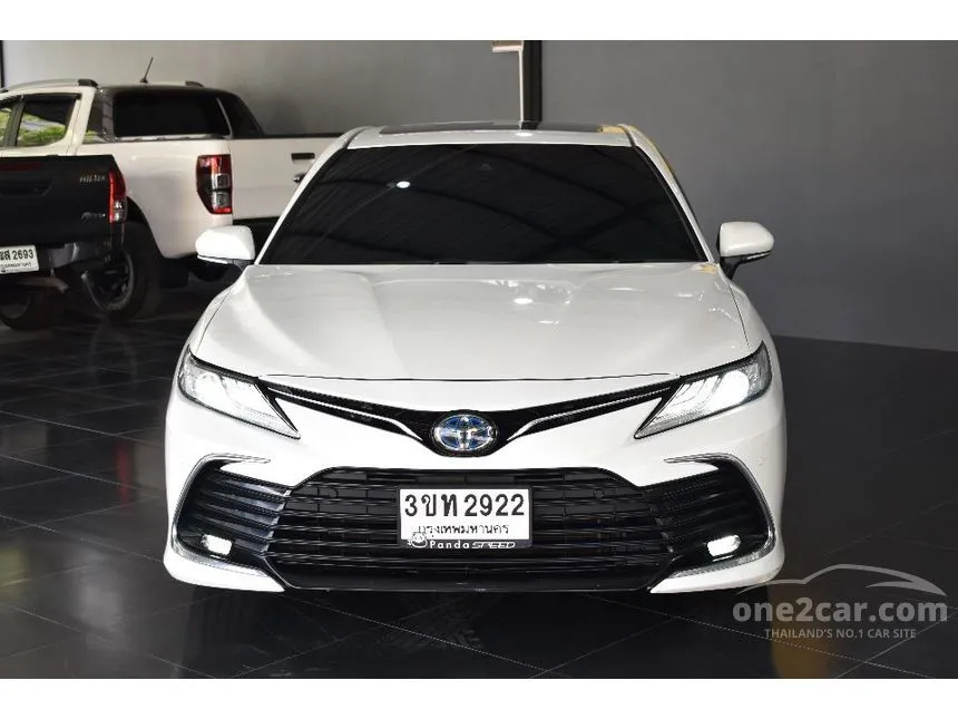 2022 Toyota Camry HEV Premium Sedan