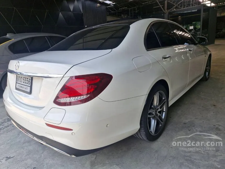 2020 Mercedes-Benz E350 e AMG Dynamic Sedan