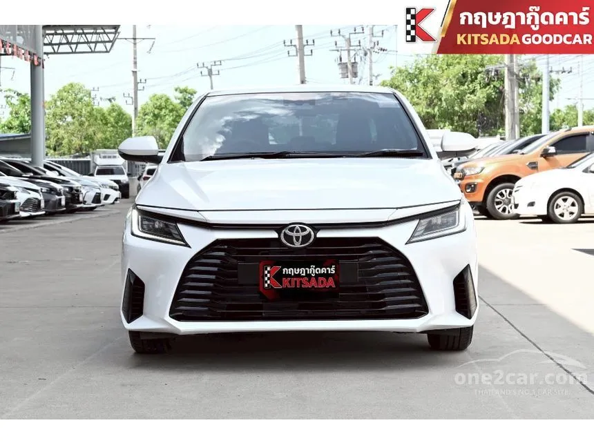 2023 Toyota Yaris Ativ Smart Sedan